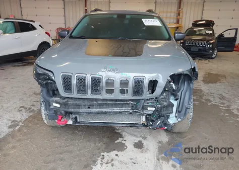 2019 Jeep Cherokee Trailhawk 4X4 z USA, uszkodzony, nr VIN 1C4PJMBX6KD364349